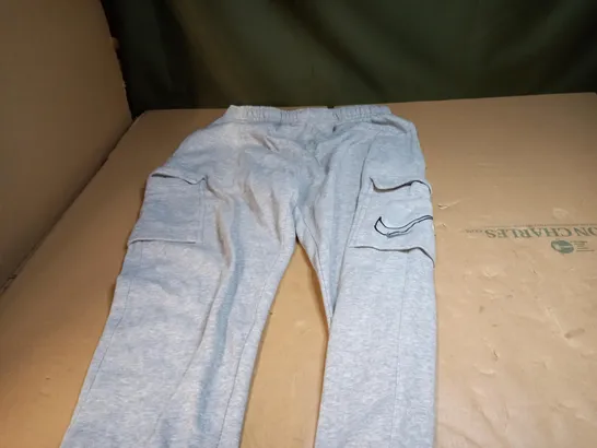 PAIR OF NIKE JOGGERS L