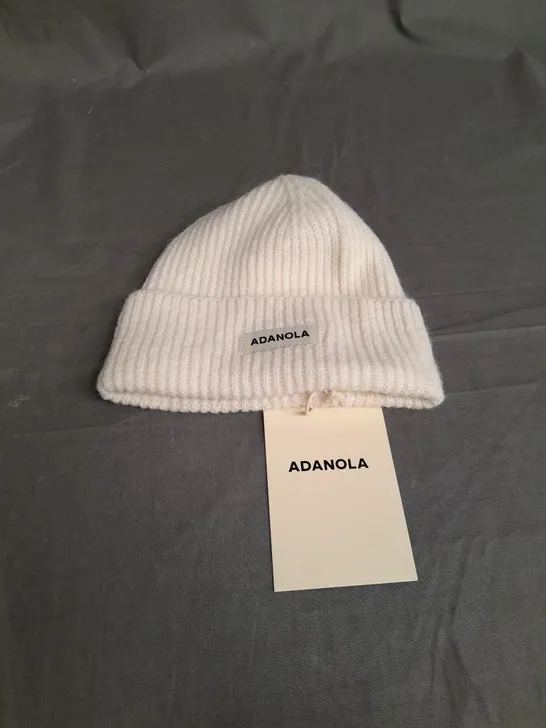 ADANOLA KNIT BEANIE MARSHMELLOW WHITE 