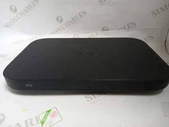 SKY Q BOX - ES130