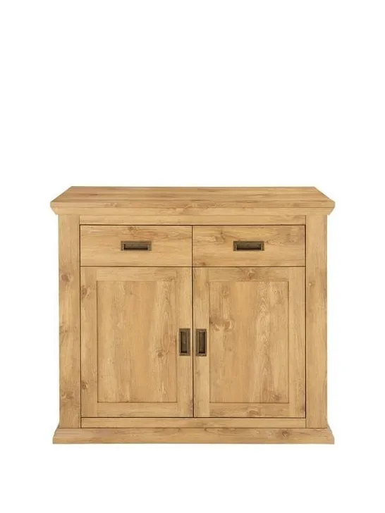 BOXED CLIFTON OAK-EFFECT COMPACT WOOD SIDEBOARD (1 BOX) RRP £179