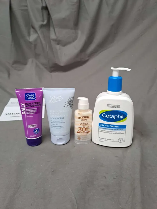 APPROXIMATELY 20 ASSORTED COSMETIC PRODUCTS TO INCLUDE CETAPHIL OILY SKIN CLEANSER, CLEAN & CLEAR FACE WASH AND HAWAIIAN TROPIC FACE LOTION  ETC. 