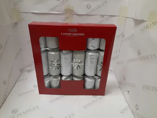 APPROXIMATELY 3 PACKS OF SIX BRAND NEW LUXURY CHRISTMAS CRACKERS