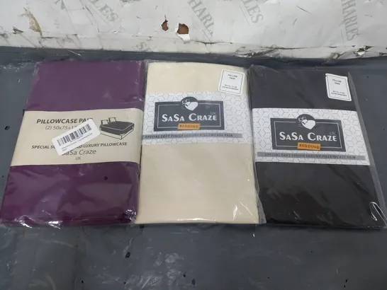 APPROXIMATELY 20 ASSORTED SASA CRAZE PILLOWCASE PAIR IN VARIOUS COLOURS (50x75x17cm)