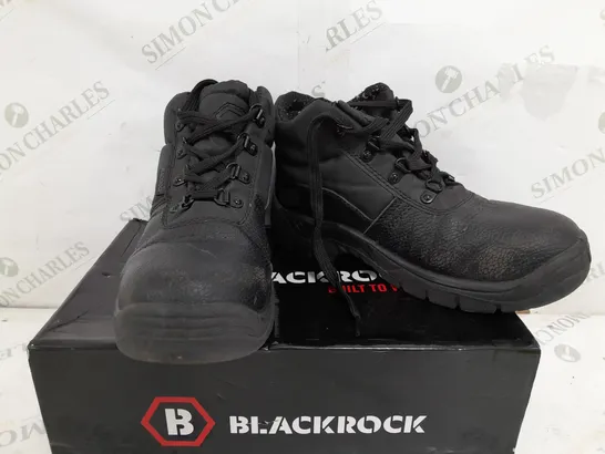 BOXED BLACKROCK WORK WEAR CHUKKA BOOT IN BLACK SF0205 - UK 5