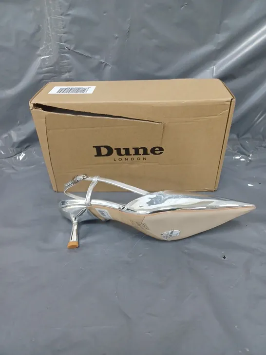 BOXED PAIR OF DUNE LONDON SILVER CLEAN SLINGBACK COURT SIZE 8 