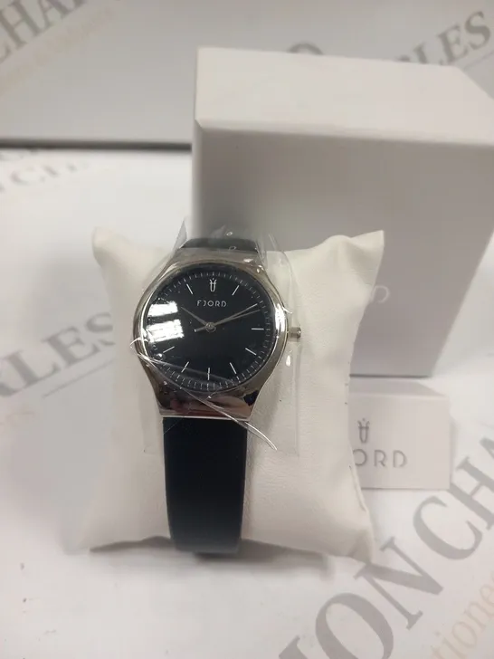 BOXED FJORN BLACK STRAP WRIST WATCH