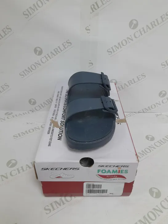 SKECHERS ARCH FIT FOAMIES SLIDE SANDAL SIZE 5