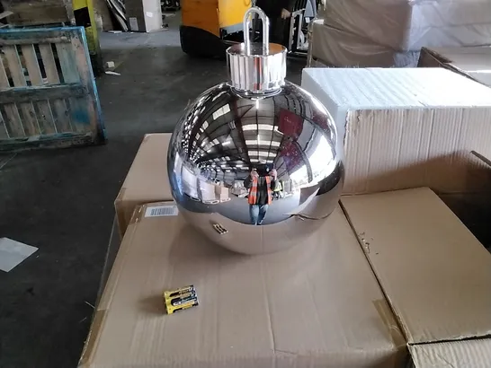 PALLET OF 8 BOXES OFHOME REFLECTIONS PRE-LIT OVERSIZED FAIRY LIGHT GLASS BAUBLE - SILVER