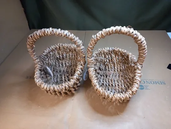 LOT OF 2 WOVEN BASKETS WITH HANDLES