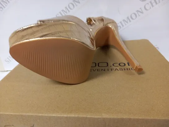 BOXED BOOHOO WIDE FIT METALLIC STILETTO PLATFORM HEELS ROSE GOLD SIZE 6