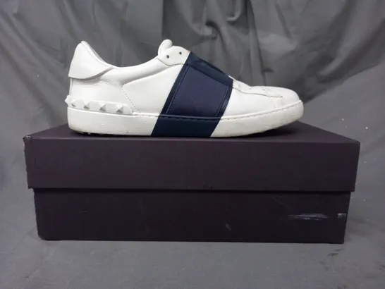 BOXED PAIR OF VELENTINO GARAVANI SNEAKERS IN WHITE/NAVY EU SIZE 41