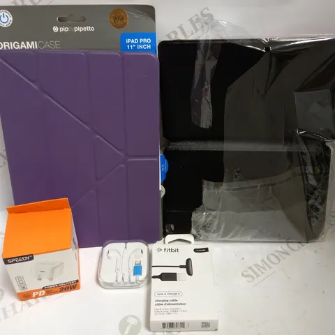 LOT OF ASSORTED ELECTRICALS & ACCESSORIES TO INCLUDE THE ORIGAMI CASE FOR IPAD PRO 11", WIRED LIGHTNING CONNECTOR EARBUDS, FITBIT CHARGER, ETC