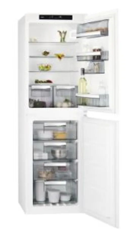 AEG INTEGRATED 50/50 FRIDGE FREEZER WHITE MODEL SCE818F6NS RRP £834