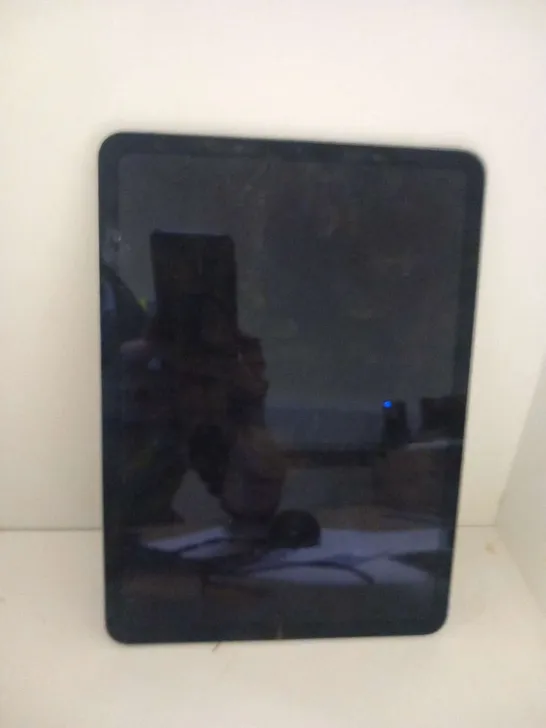 APPLE IPAD AIR (4TH GENERATION) A2072