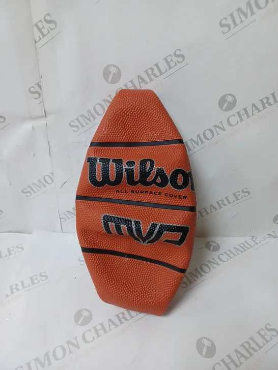 WILSON ALL SURFACE COVER MVP BASKET BALL