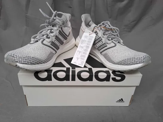 BOXED PAIR OF ADIDAS ULTRABOOST SHOES IN GREY UK SIZE 7