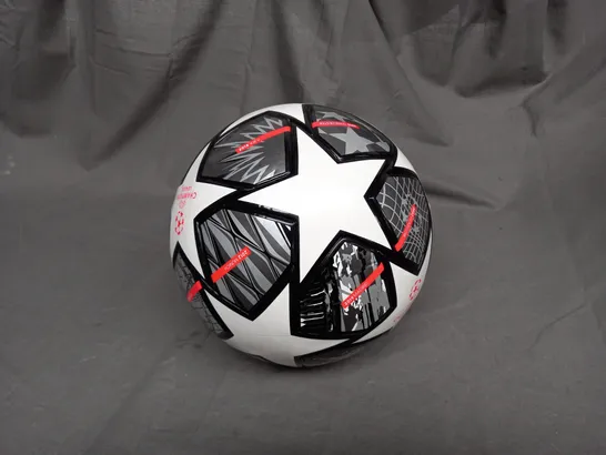 ADIDAS UEFA CHAMPIONS LEAGUE - ISTANBUL 21 FINAL REPLICA BALL