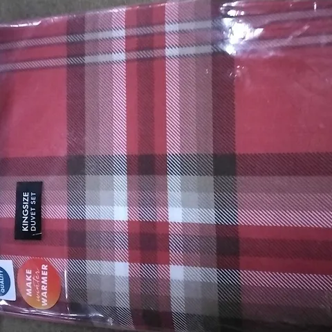 KELSO EASY CARE DUVET COVER SET RED TARTAN SIZE: KINGSIZE