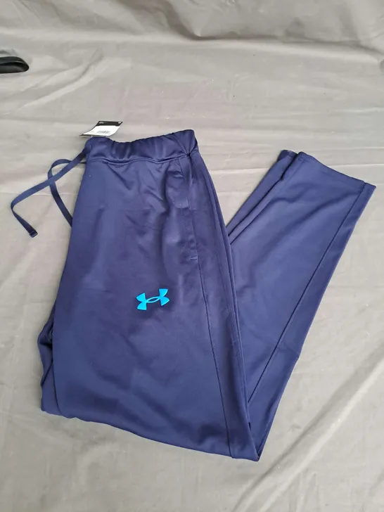 UNDER ARMOUR POLY TRACK PANTS IN NAVY SIZE L