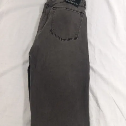 J BRAND SUPER SKINNY MID-RISE SIZE 26