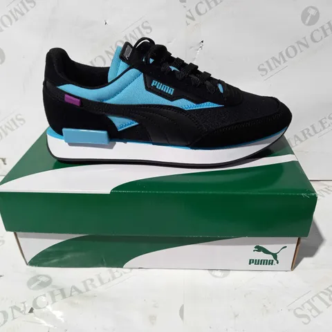 BOXED PAIR OF PUMA FUTURE RIDER SHOES IN BLACK/BLUE UK SIZE 6.5