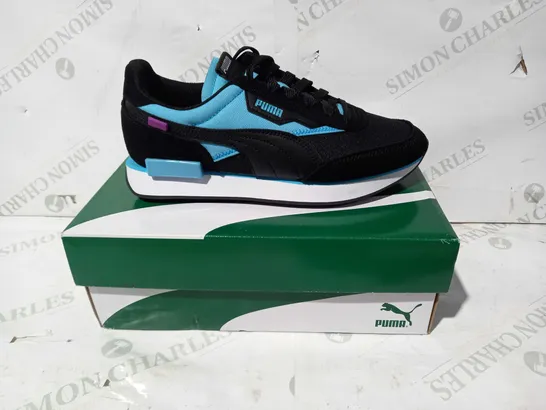 BOXED PAIR OF PUMA FUTURE RIDER SHOES IN BLACK/BLUE UK SIZE 6.5