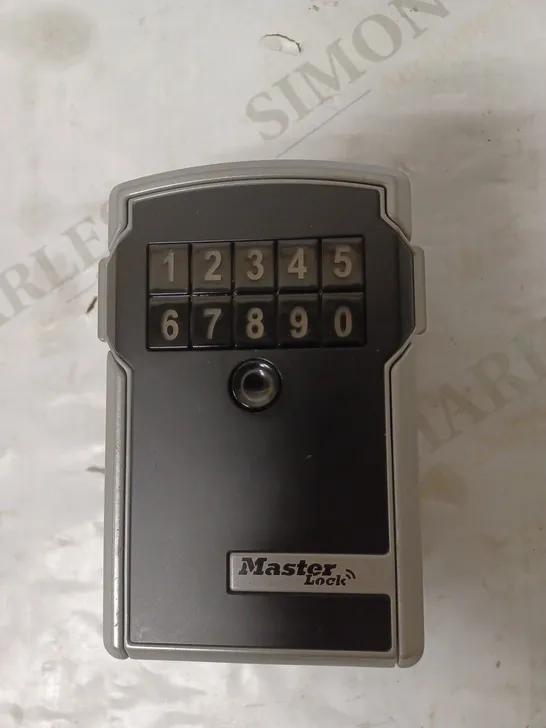 MASTER LOCK CONNECTED KEY SAFE