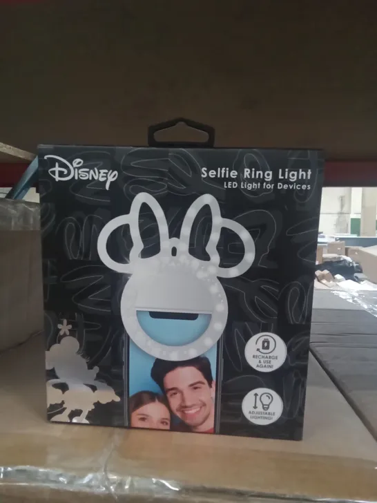 BOX OF APPROXIMATELY 36 ASSORTED DISNEY MINNIE SELFIE RING LIGHTS 