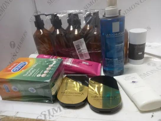 BOX OF ASSORTED COSMETIC ITEMS TOO INCLUDE WAX , SHAMPOO AND MAKEUP 