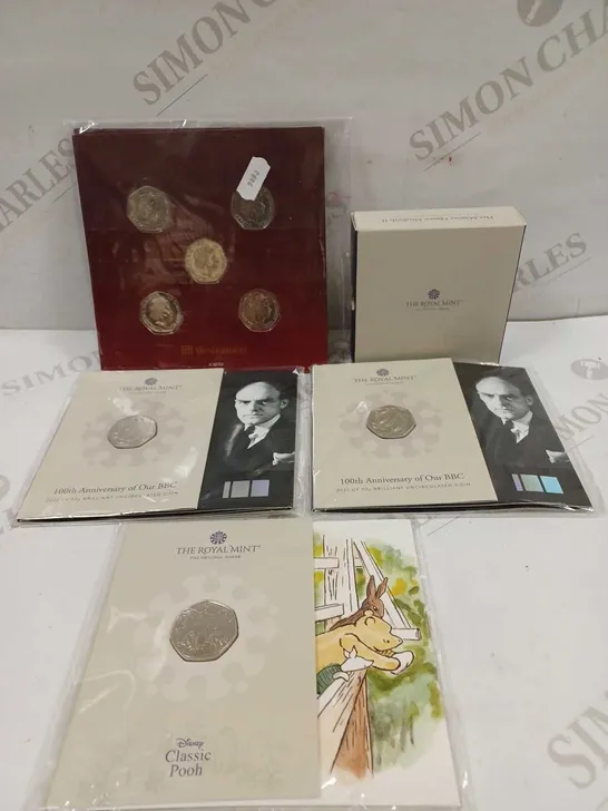 LOT TO CONTAIN 5 X ASSORTED COMMEMORATIVE COINS & COIN SETS