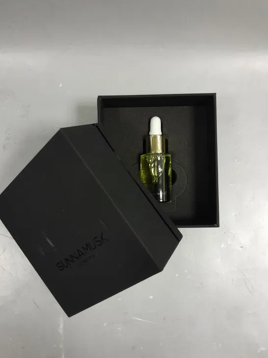 BOXED SUNNAMUSK LONDON FINE OIL (10ML)