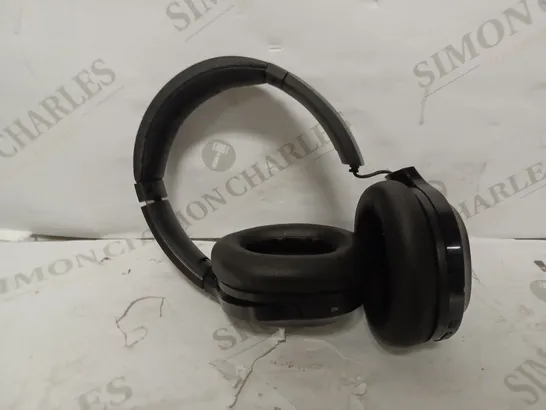 WIRELESS NOISE CANCELLING HEADPHONES 