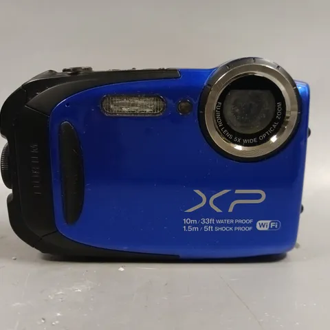 BOXED FUJIFILM FINEPIX XP70 DIGITAL CAMERA