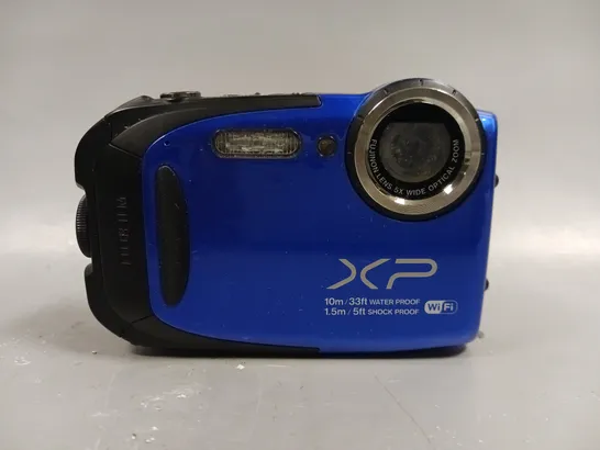 BOXED FUJIFILM FINEPIX XP70 DIGITAL CAMERA