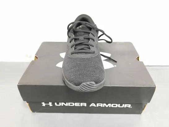 BOXED PAIR OF UNDER ARMOUR W MOJO 2 SHOES IN BLACK UK SIZE 5