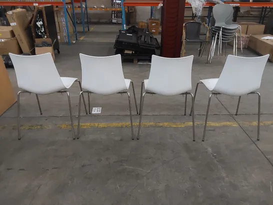 SET OF 4X METAL/PLASTIC CHAIRS (4 ITEMS)