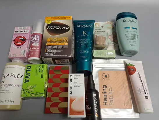 LOT OF ASSORTED HEALTH AND BEAUTY ITEMS TO INCLUDE GREY REDUCING SHAMPOO, CLARIFYING SERUM AND HEALING PATCHES