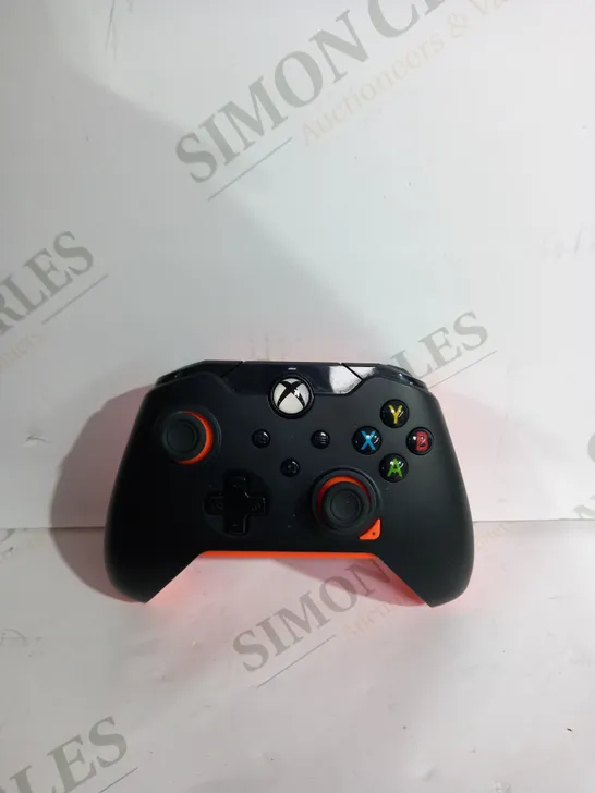 PDP ATOMIC BLACK & ORANGE  WIRED XBOX CONTROLLER