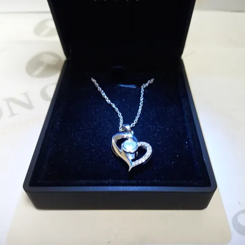 MOONLIT JEWELRY HEART NECKLACE