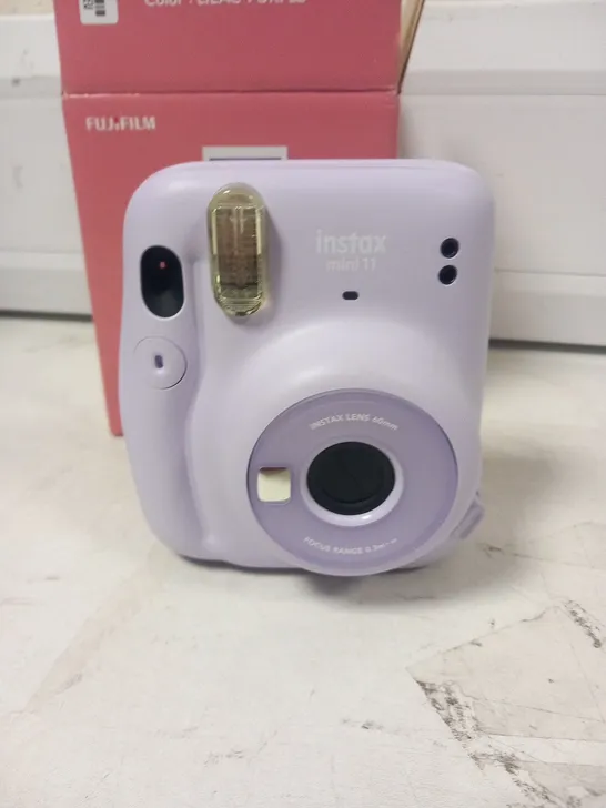 BOXED FUJI FILM INSTAX MINI 11 INSTANT CAMERA