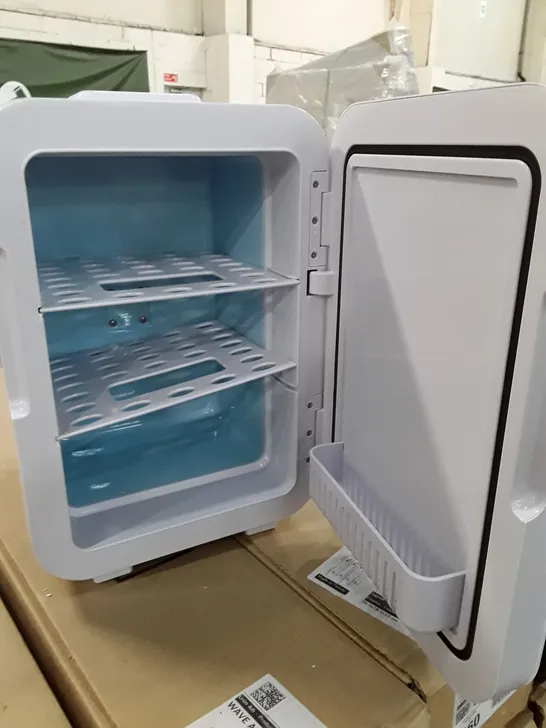 BOXED COLD-WARM 12V ELECTRONIC REFRIGERATOR 