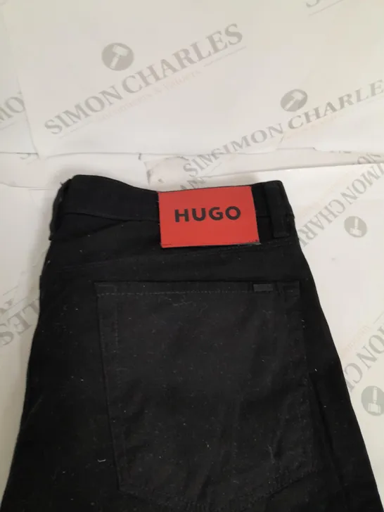 HUGO BOSS BLACK DENIM JEANS SIZE W32 L32