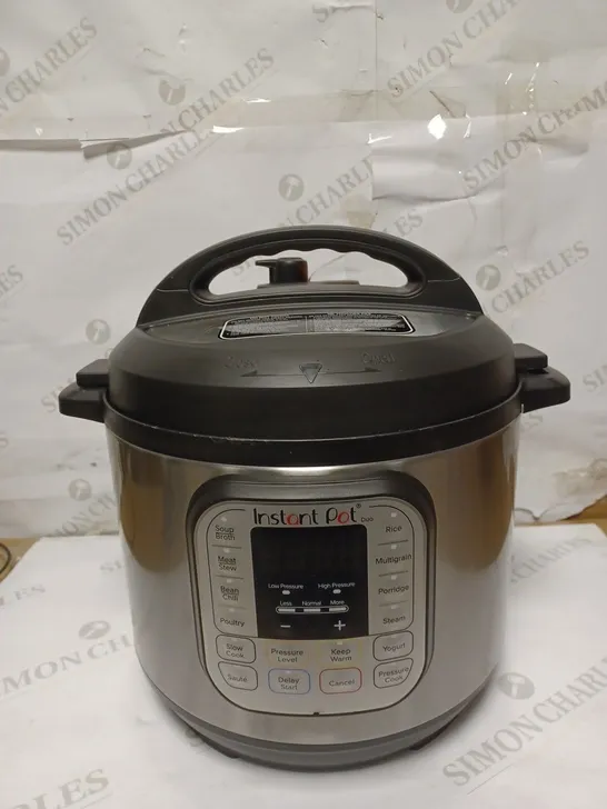 INSTANT POT DUO SMART PRESSURE COOKER