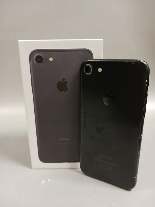 BOXED APPLE IPHONE 7 (A1778) SMARTPHONE