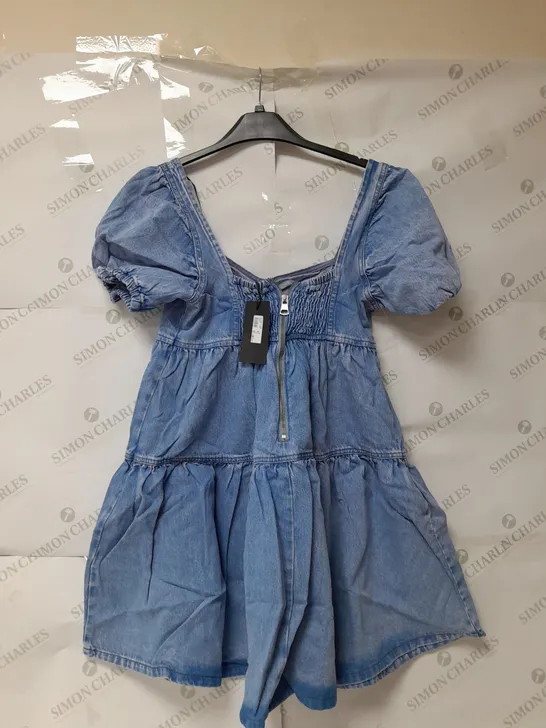 RIVER ISLAND PUFF SLEEVE TIERED DRESS IN LIGHT DENIM SIZE M