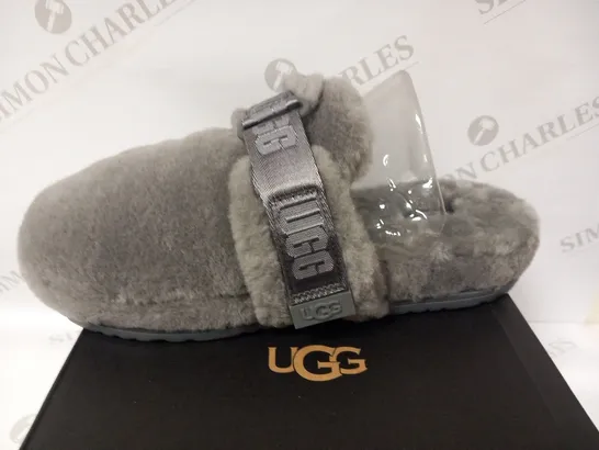 BOXED UGG M FLUFF IT SIZE 8