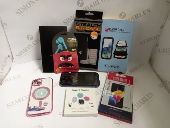 BOX OF APPROX 10 ITEMS INCLUDING ASSORTED PHONE CASES, SCREEN PROTECTORS AND CABLES