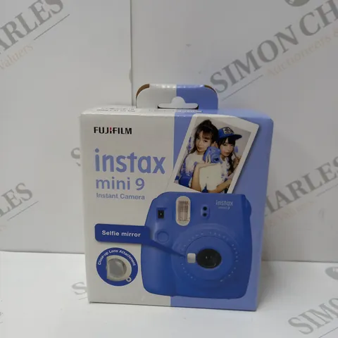 BRAND NEW BOXED FUJIFILM INSTAX MINI 9 INSTANT CAMERA