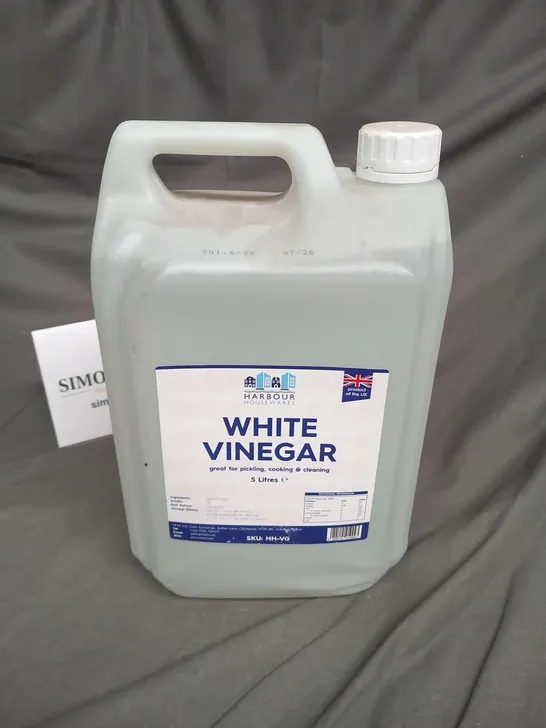 EIGHT BOTTLES OF HARBOUR HOUSEWARES WHITE VINEGAR 5 LITRES