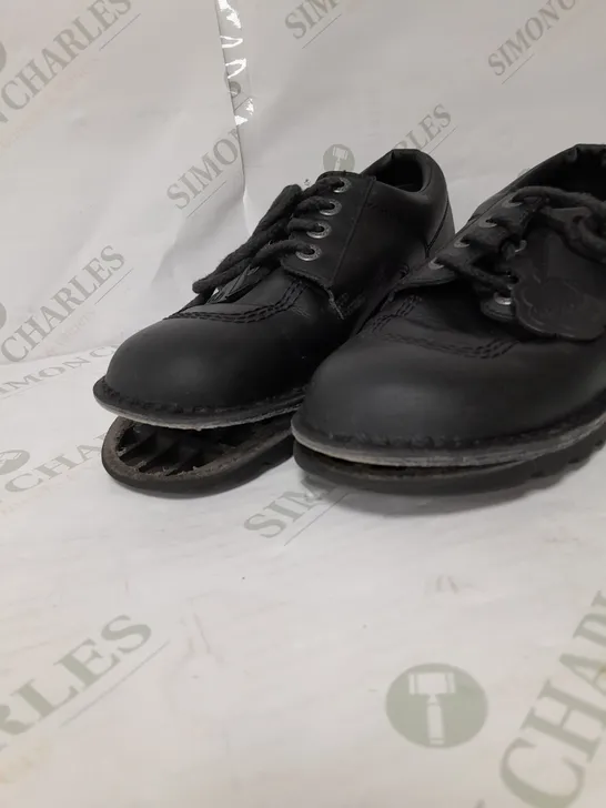 KICKERS SCHOOL SHOES IN BLACK SIZE 9